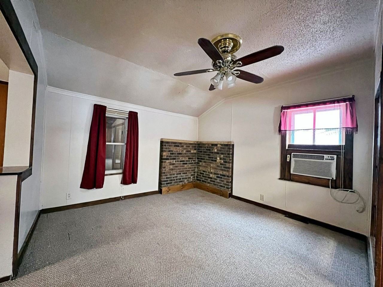 106 11th St Nw - Photo 3 of 8