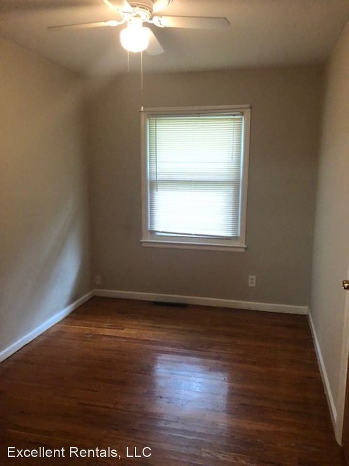 6125 W 76th St - Photo 3 of 10