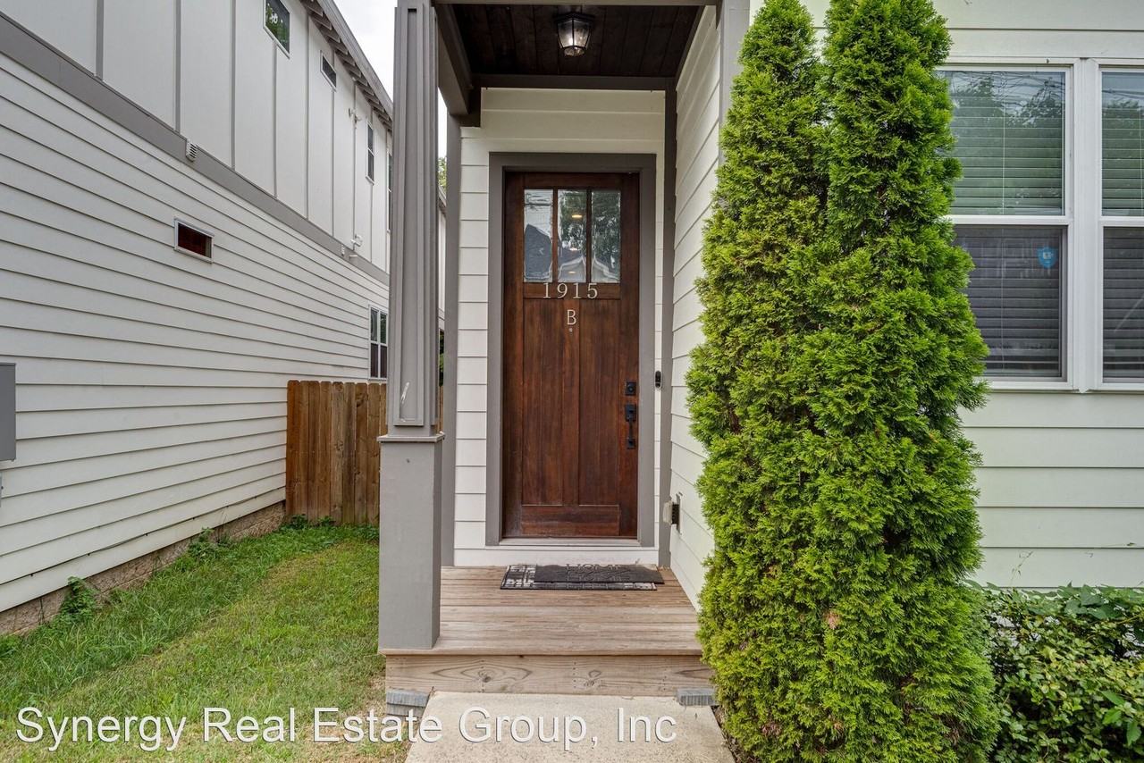 1915 15th Ave N - Photo 2 of 24