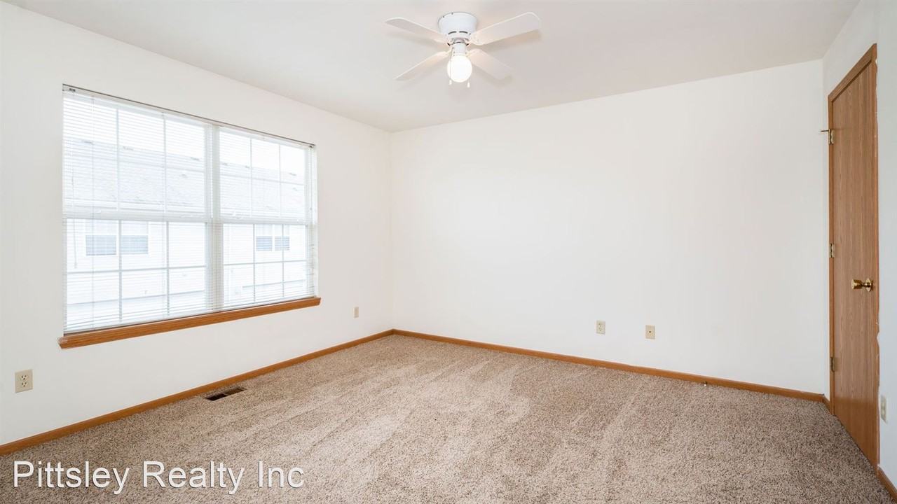735 Fotis Drive - Photo 3 of 9