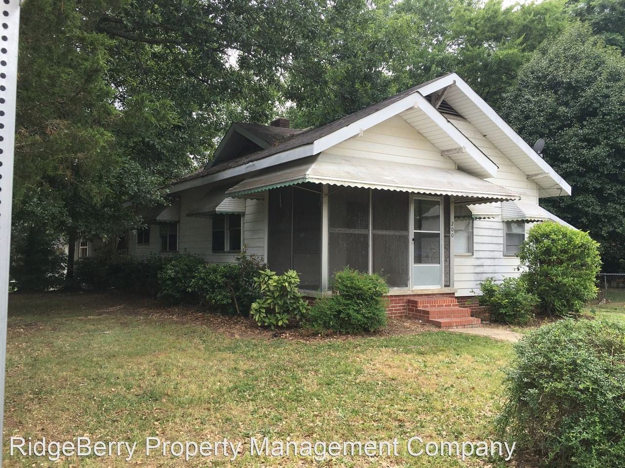 200 200 3rd - Shannon St - Photo 3 of 16