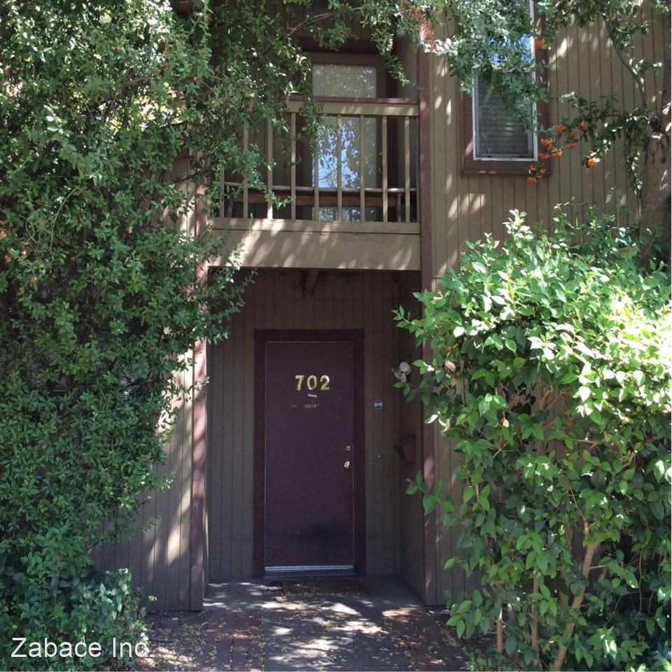 702 702 Anderson Road - Main House - Photo 2 of 22
