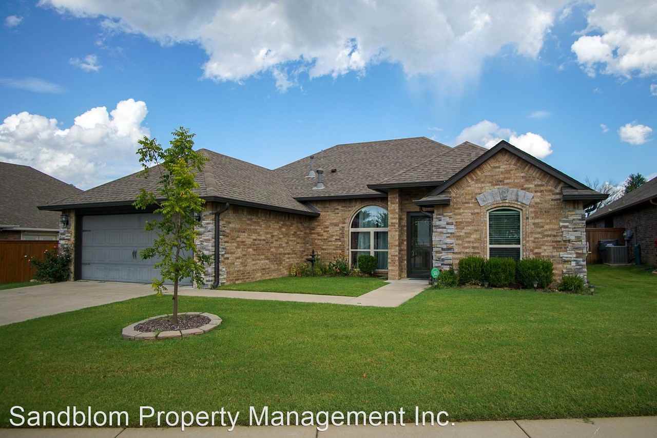 11013 Augusta Dr - Photo 2 of 24