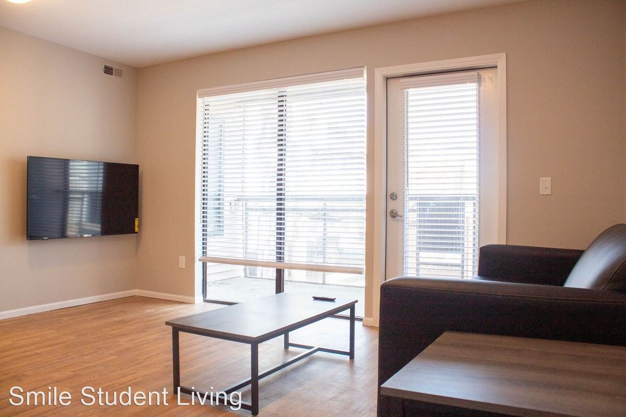 1010 W Stoughton - Photo 2 of 50