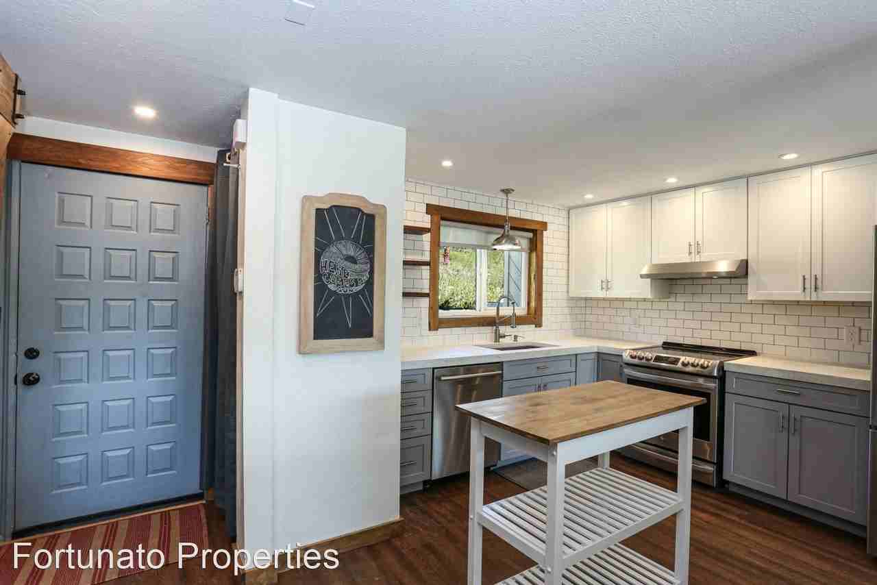 1258 Baldy Rd - Photo 2 of 26