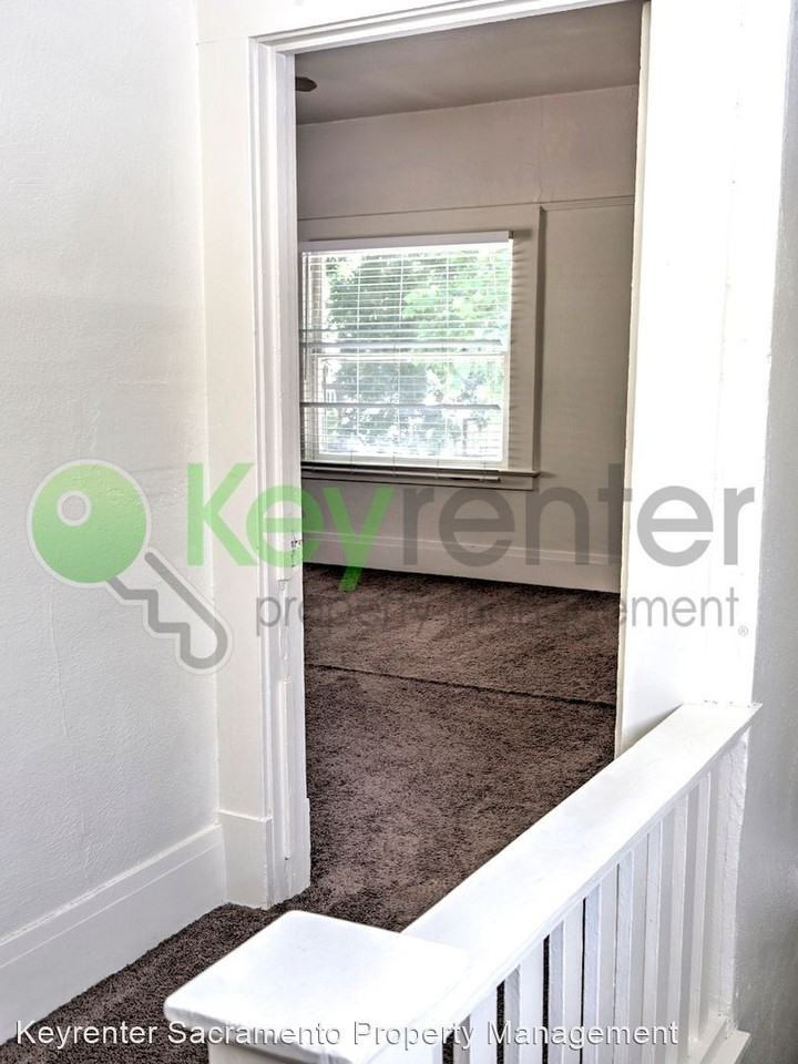 2108 I St - Photo 3 of 19