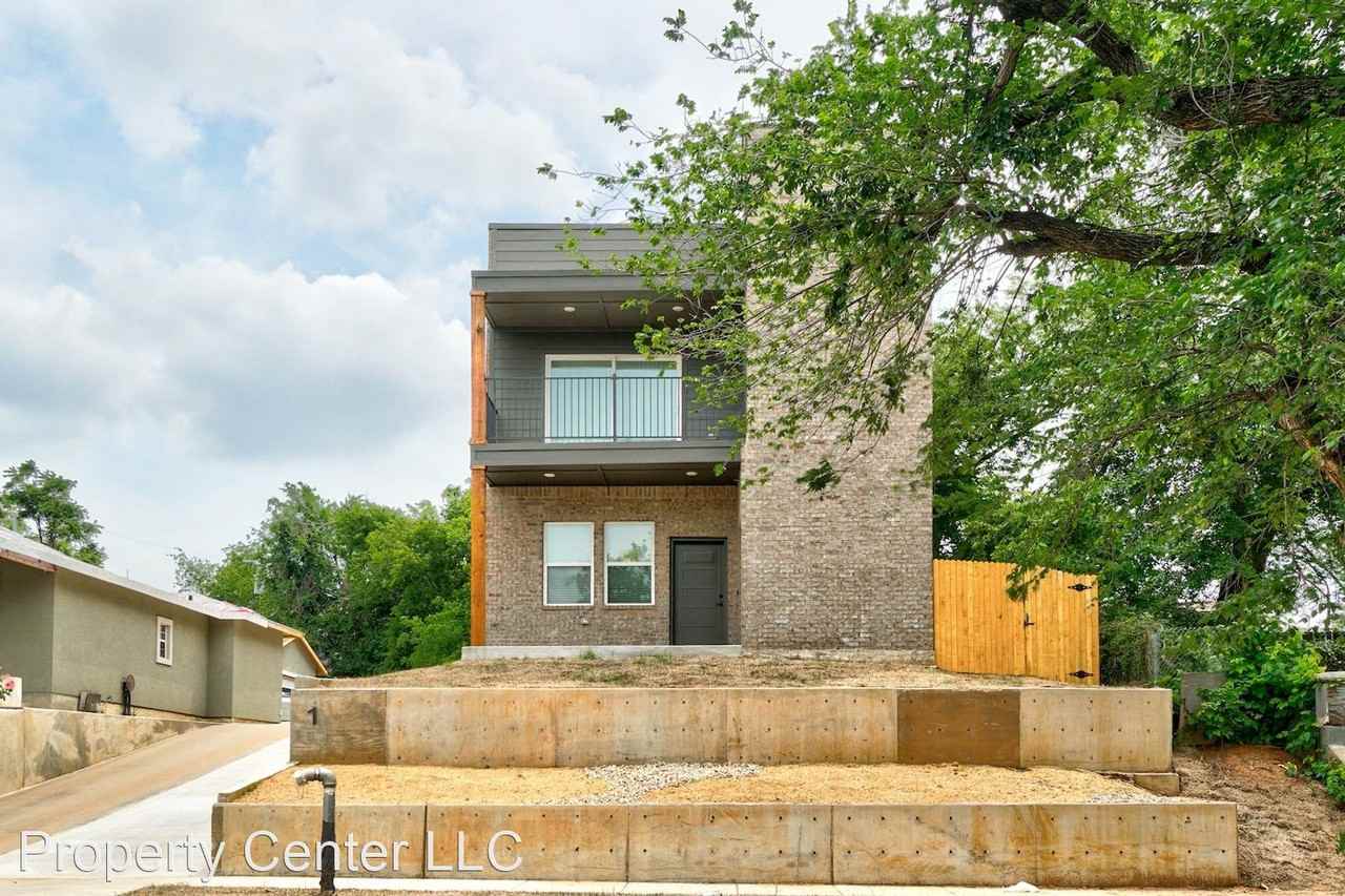 1138 N Blackwelder Ave - Photo 2 of 4