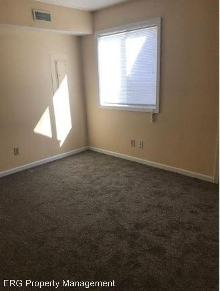 2221 Prairie St - Photo 3 of 28