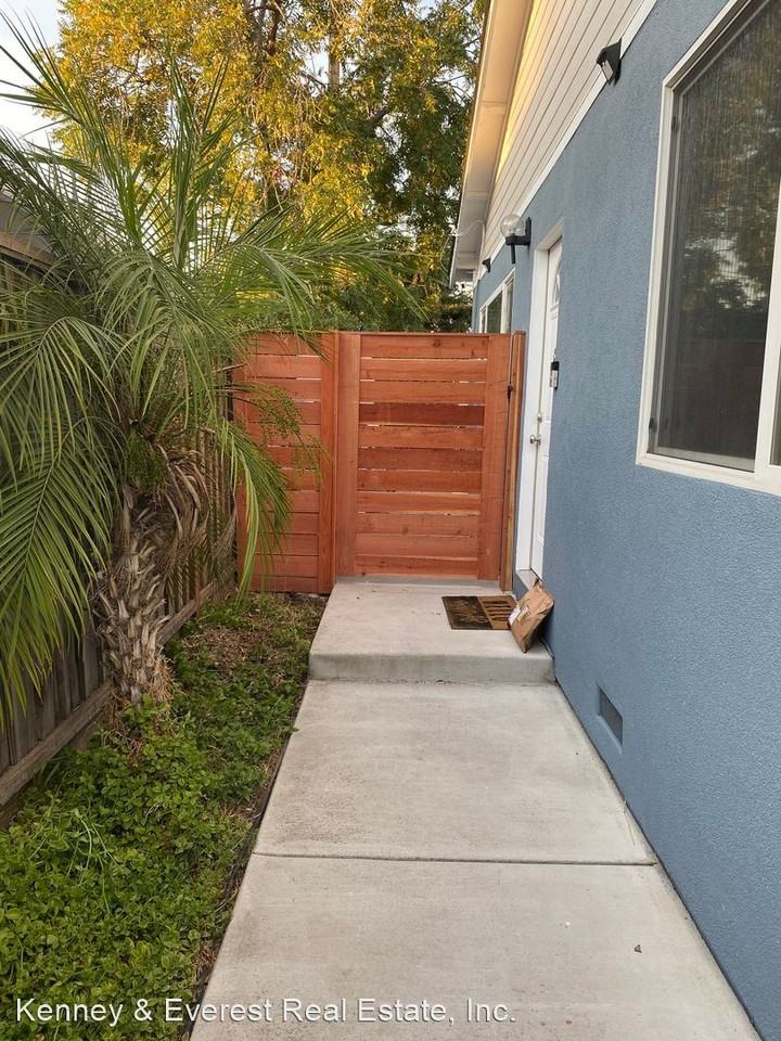 2915 David Ave - Photo 3 of 20