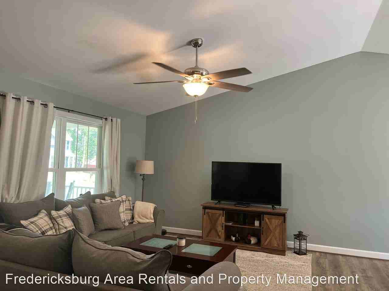 346 Brooks Dr - Photo 2 of 20