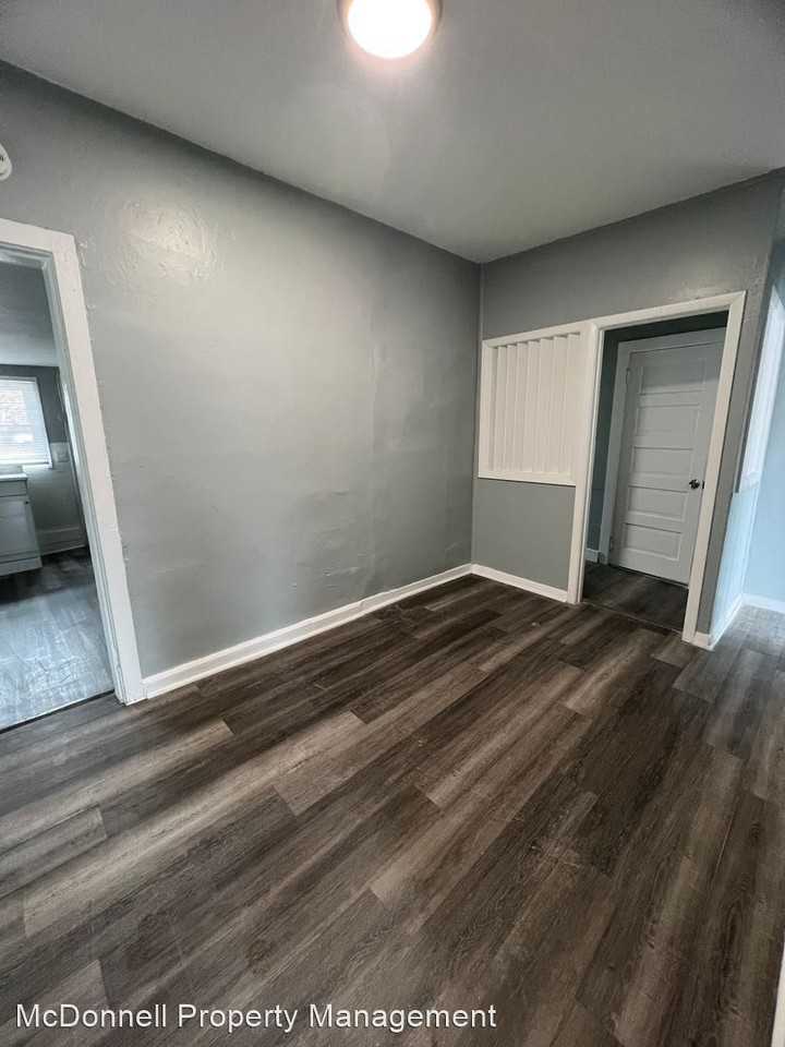 1511 W 4th St - Photo 2 of 7