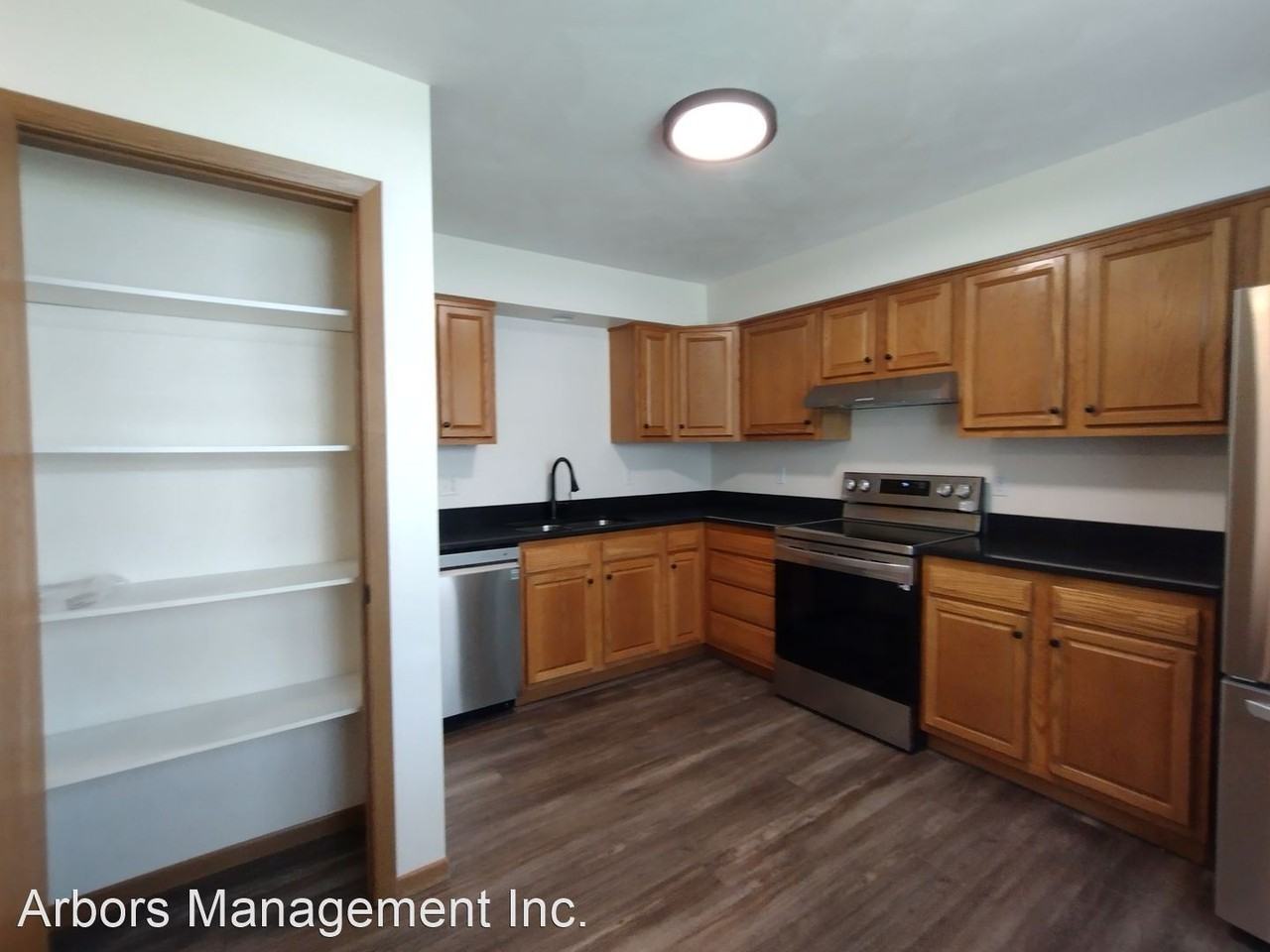 402 Harding St - Photo 2 of 25