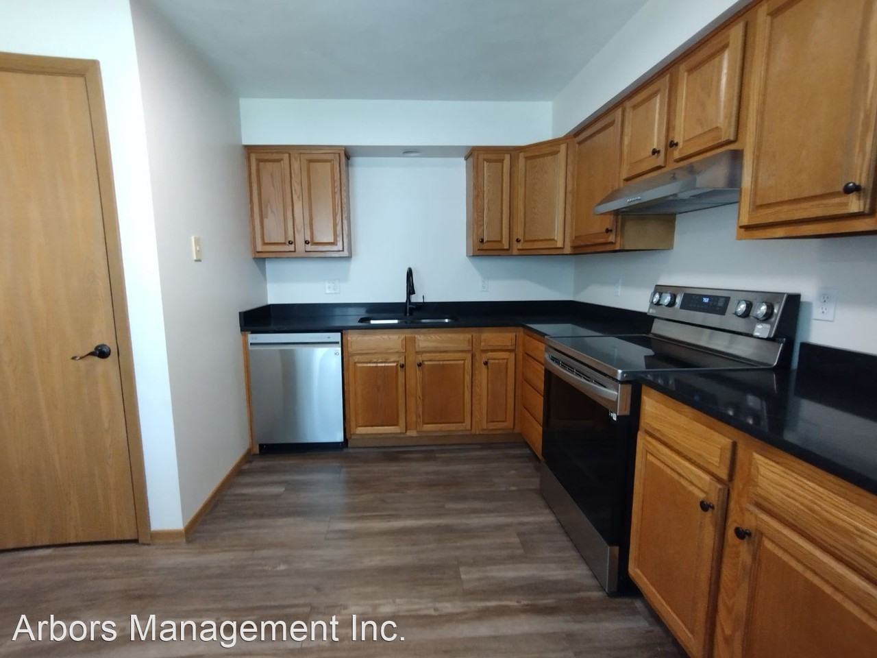 402 Harding St - Photo 3 of 25