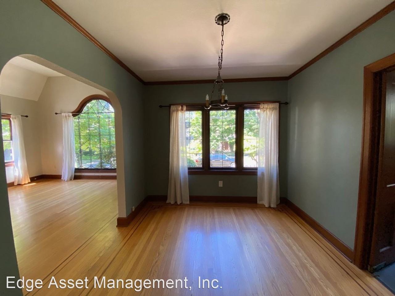 8012 Se 29th Ave - Photo 3 of 23