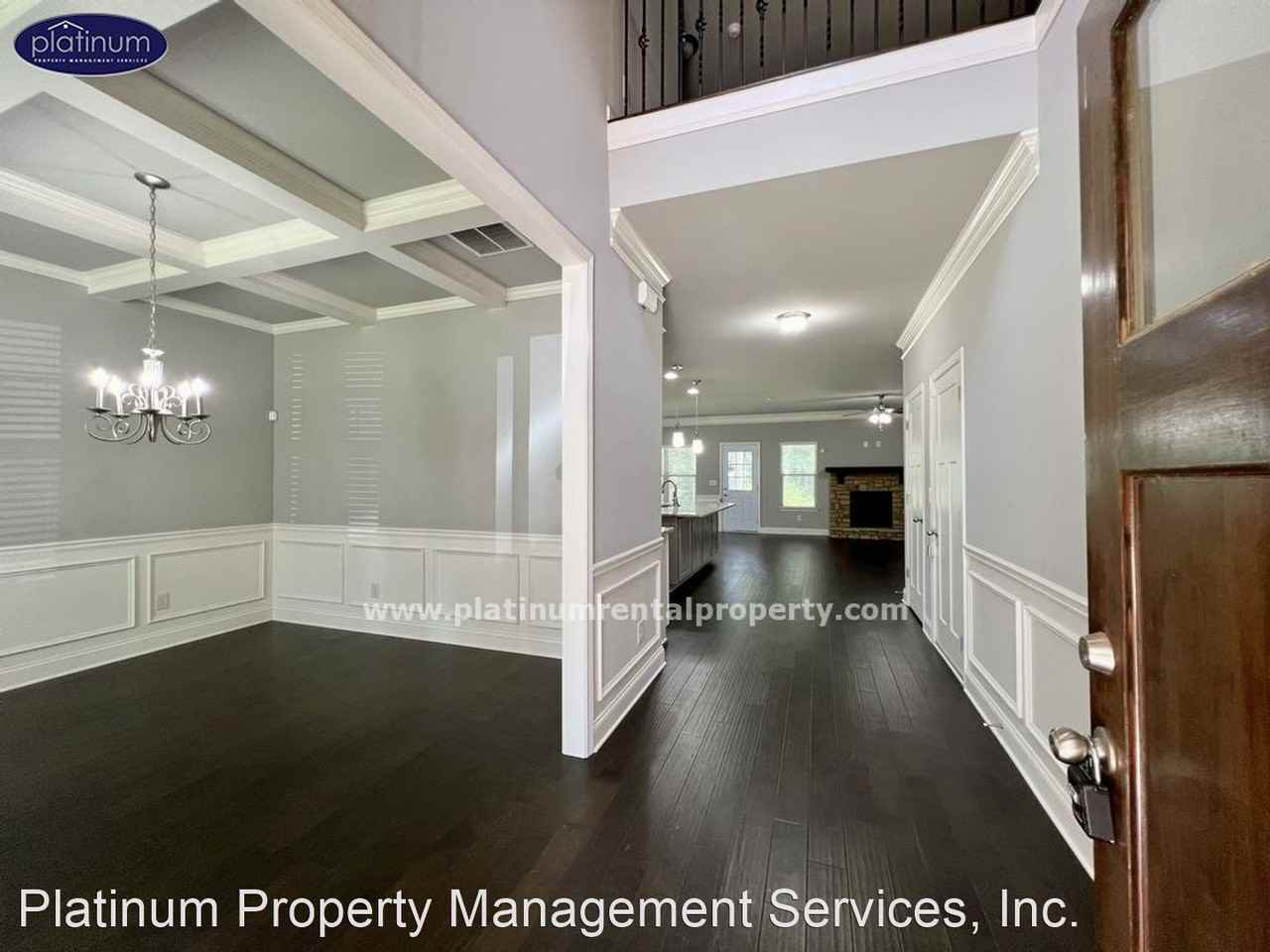 2435 Kemp Dr - Photo 2 of 32