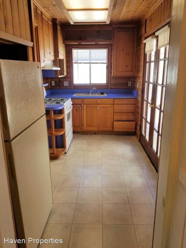 331 Trinidad St - Photo 3 of 13