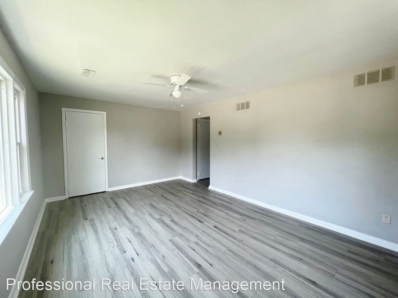 128B Cedar Ave - Photo 3 of 16