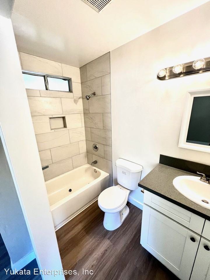 4952 Hedrick Ave - Photo 2 of 13