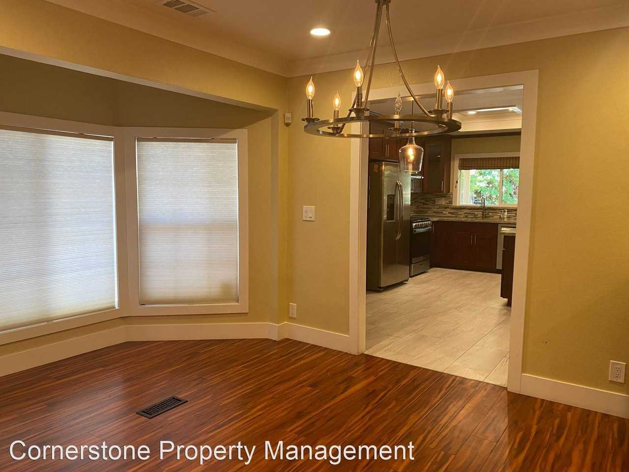 1720 Ridgetree Way - Photo 3 of 15