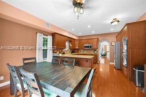 638 Nw 2nd Ave #638 - Photo 3 of 13