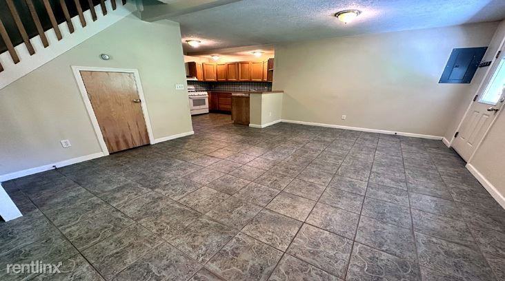 1710 Ellis Hollow Rd - Photo 3 of 15