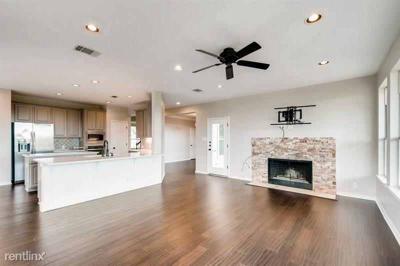 126 Hurst Creek Rd - Photo 2 of 18