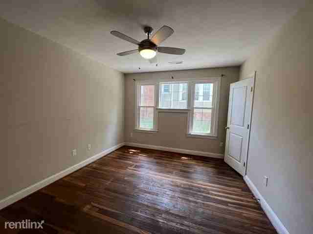 1809 Walker Ave - Photo 2 of 10