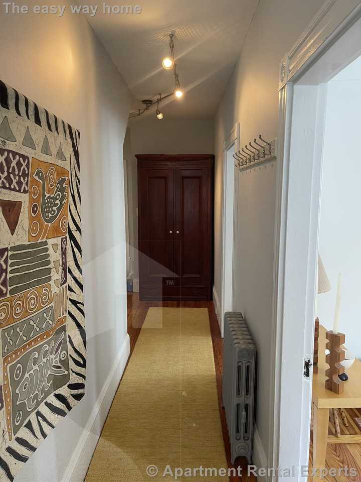 1 Windsor Rd #1 - Photo 4 of 10