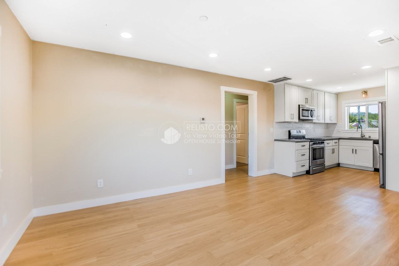 3755 39th Ave - Photo 2 of 15