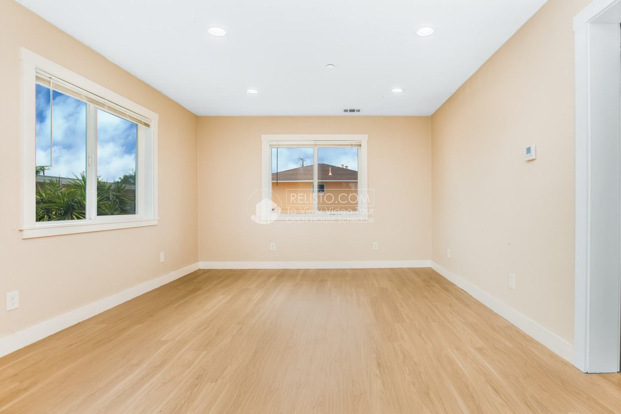 3755 39th Ave - Photo 3 of 15
