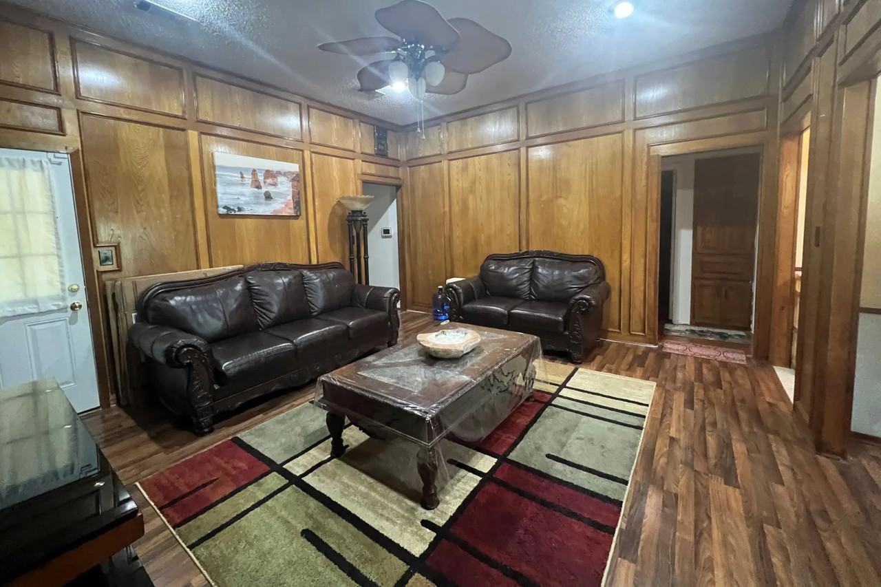 8679 Woodstream Dr - Photo 3 of 8