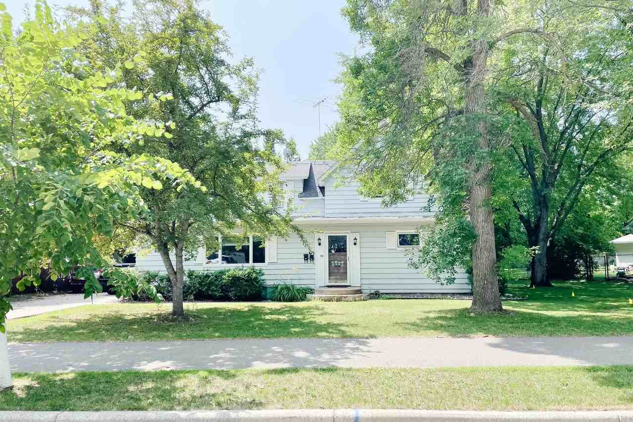 420 N 4th St - Photo 2 of 14