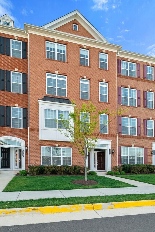 23784 Hopewell Manor Ter - Photo 3 of 42