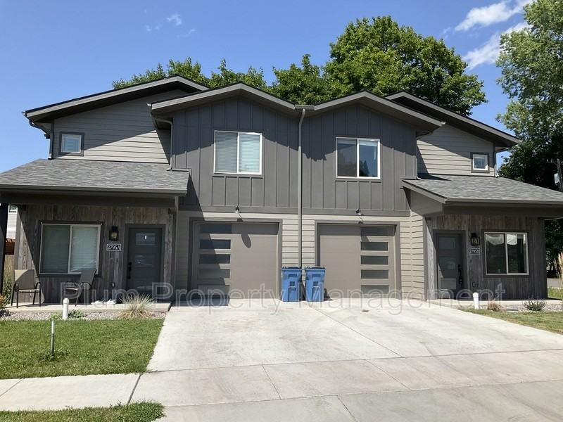 2795 Hamilton Way #B - Photo 3 of 27