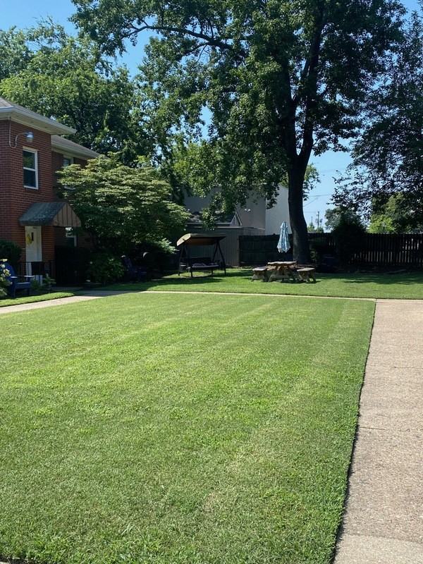 1219 Redgate Ave #4 - Photo 2 of 10