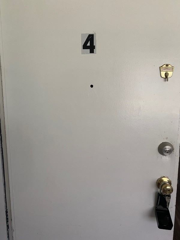 1219 Redgate Ave #4 - Photo 3 of 10