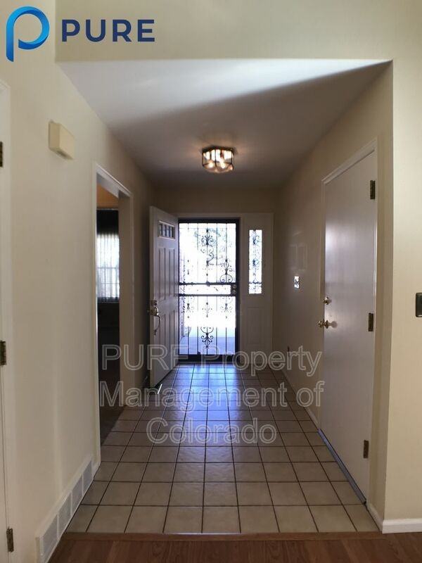 5367 S Cody St - Photo 2 of 28