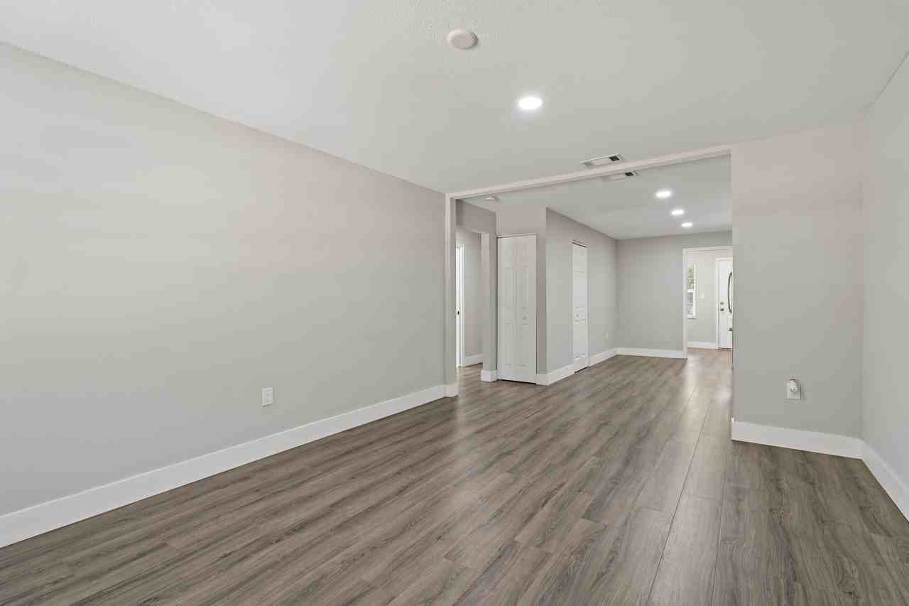 3810 S Randall St #B - Photo 4 of 46