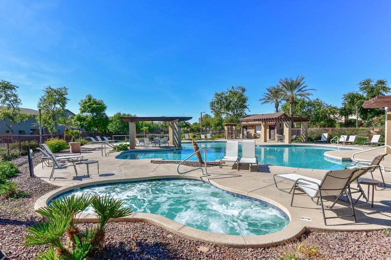 1958 W Busoni Pl - Photo 2 of 15