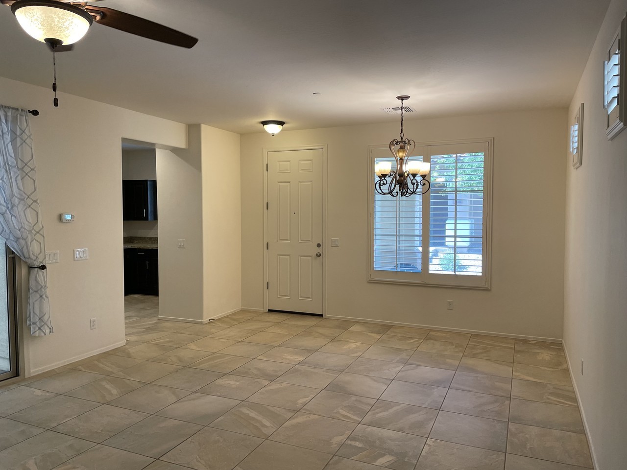 17460 N 92nd Gln - Photo 5 of 30