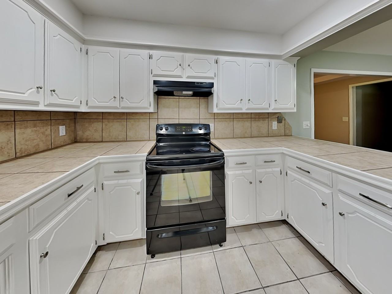 1817 Tim Dr - Photo 6 of 17