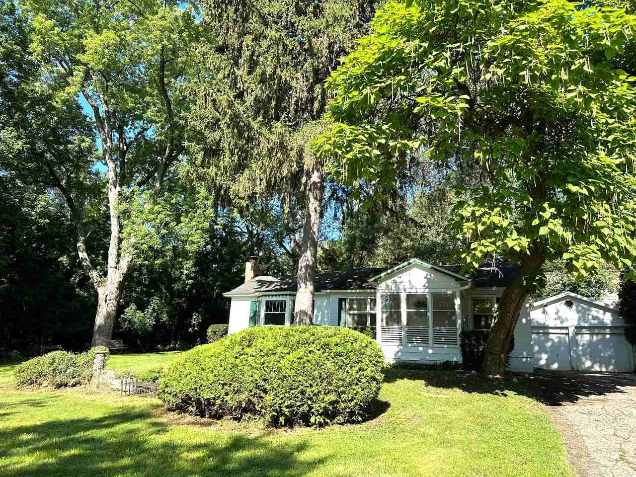 248 Shady Ln - Photo 2 of 25