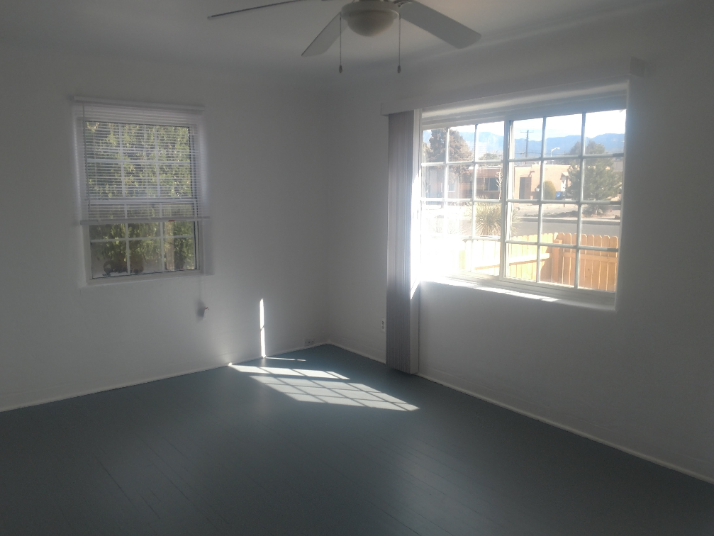 323 Truman St Ne - Photo 2 of 24