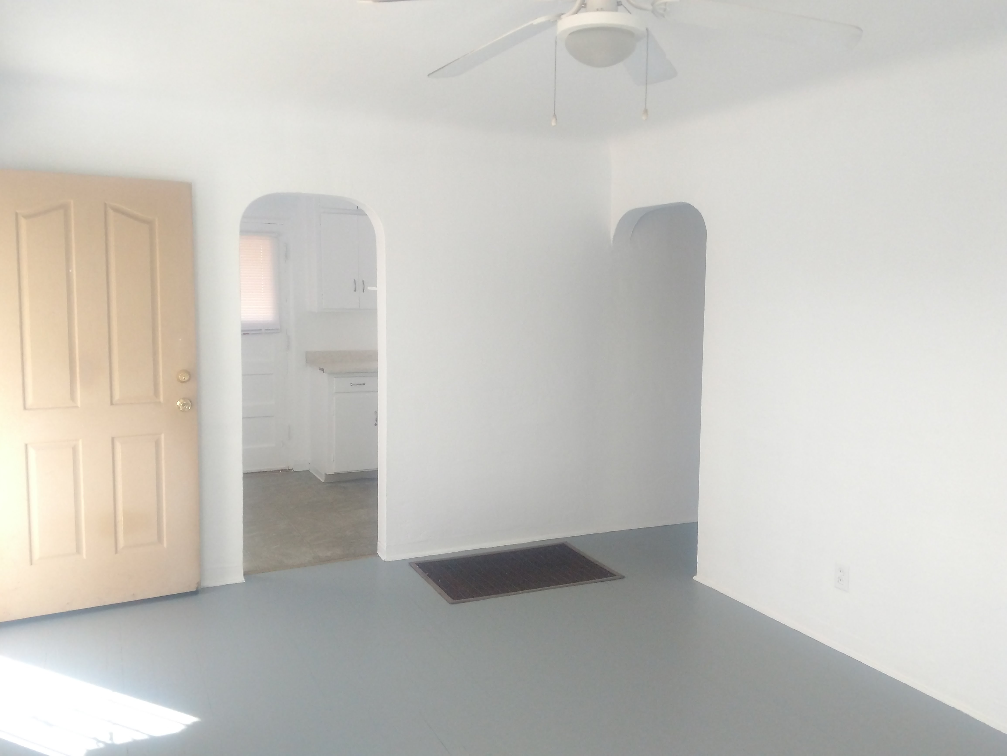 323 Truman St Ne - Photo 3 of 24