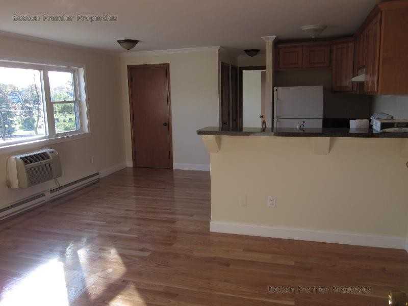 Kensington Rd #8 - Photo 3 of 10