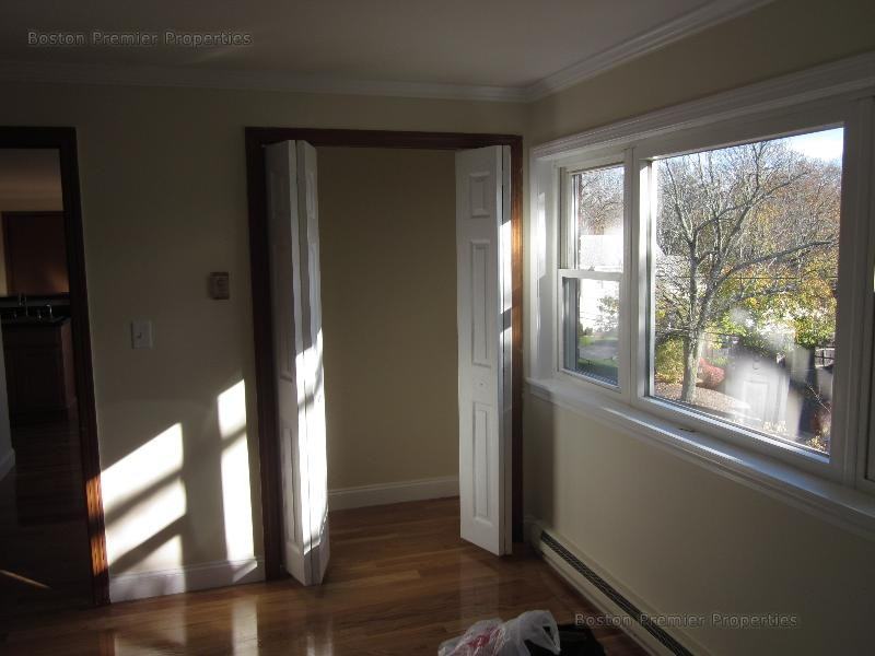 Kensington Rd #8 - Photo 4 of 10