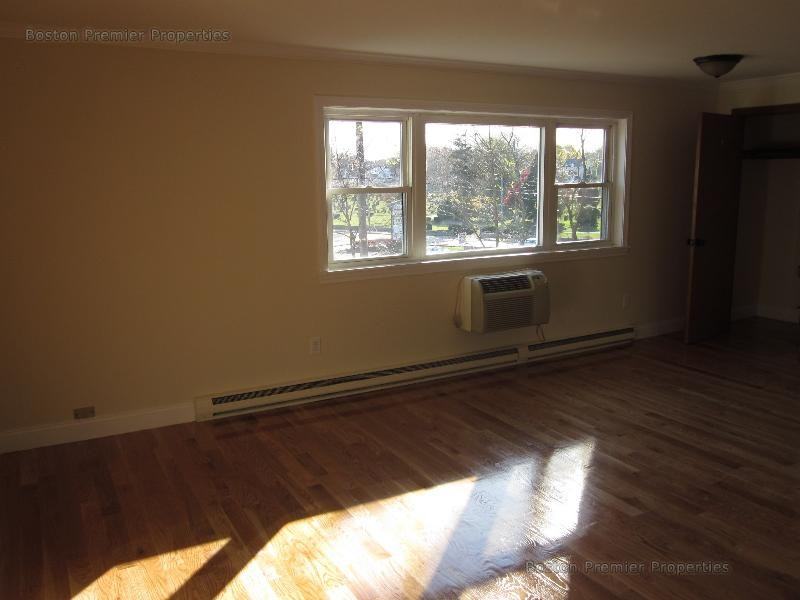 Kensington Rd #8 - Photo 6 of 10