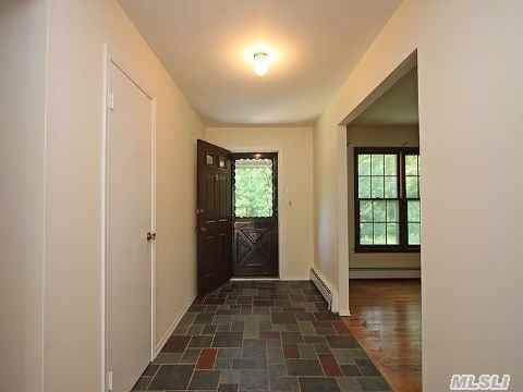 40 Old Hills Ln - Photo 3 of 6