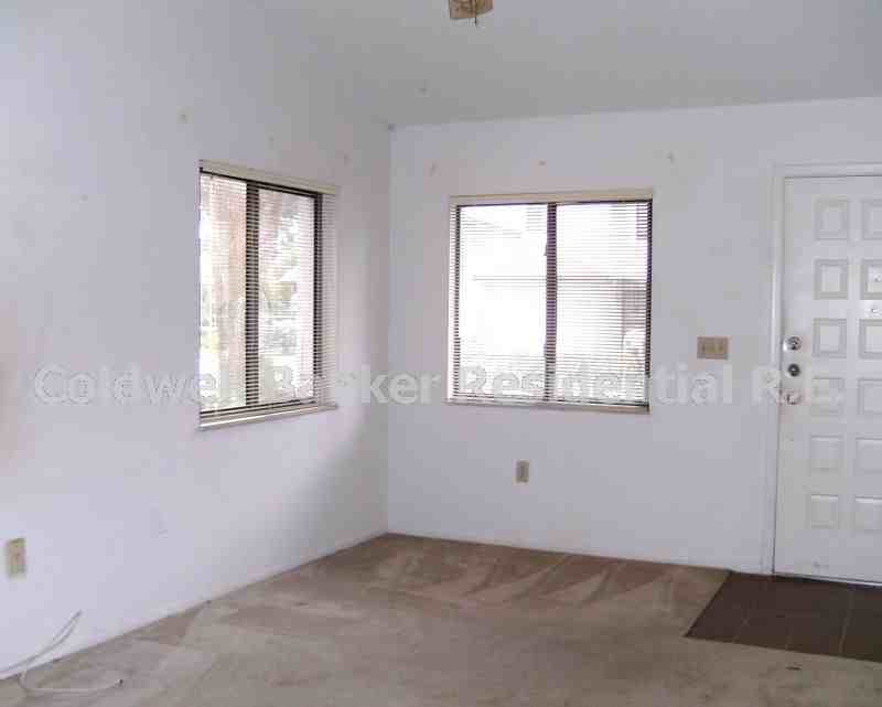 621 Green Valley Rd #J5 - Photo 2 of 9