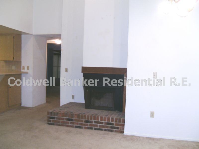 621 Green Valley Rd #J5 - Photo 3 of 9